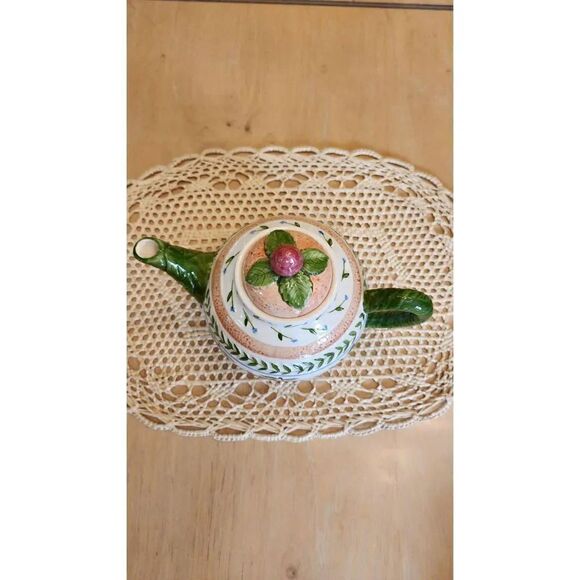 Vintage Fresh n fruity Tea pot - Picture 2 of 6